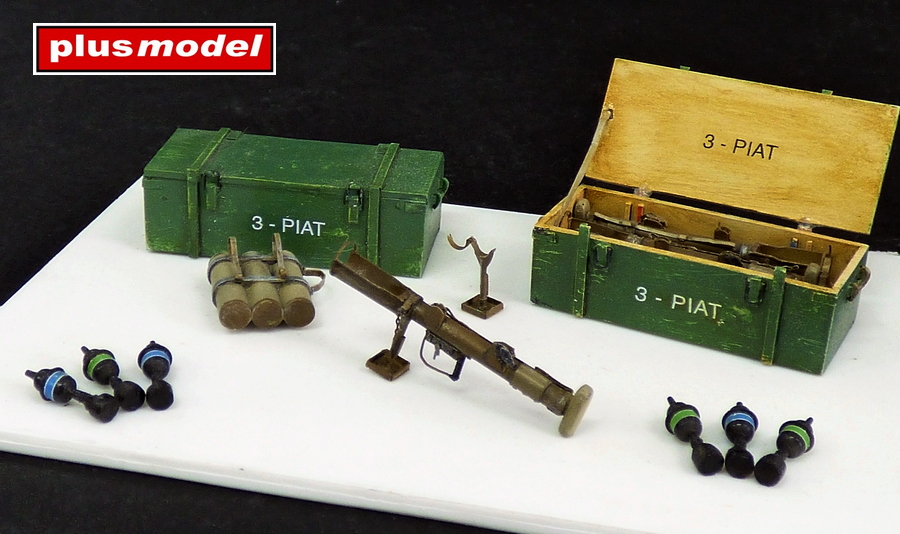Plus Model 1/35 P.I.A.T