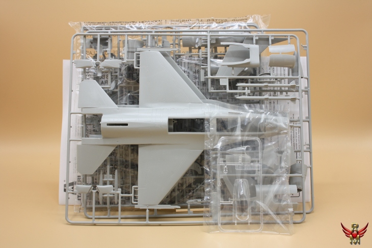 Italeri 1/48 F-16 Fighting Falcon Specials Colors
