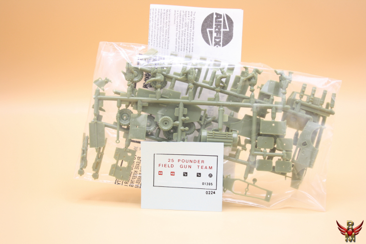 Airfix 1/76 25 PDR Field Gun and Quad -