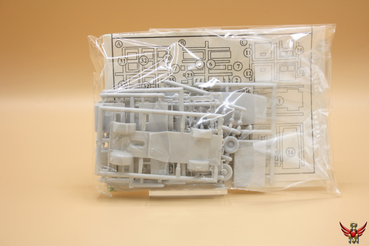 Attack Hobby Kits 1/72 Phänomen Granit 25H Ambulance