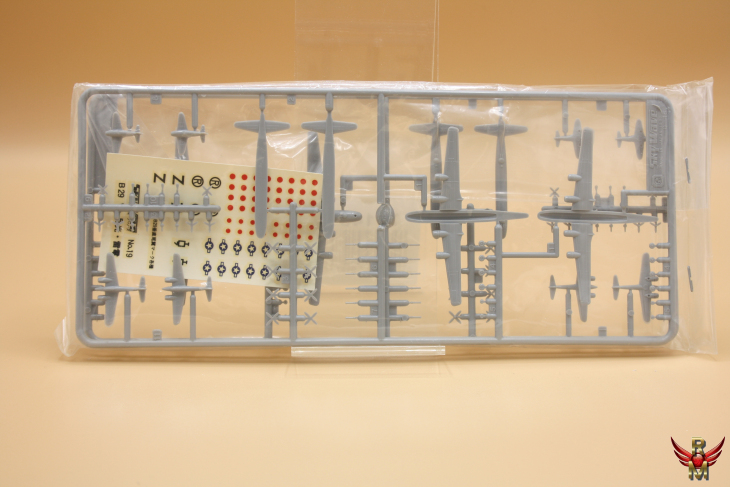 Skywave Green Max 1/700 Superfortress vs Mitsubischi Nakajima water line series
