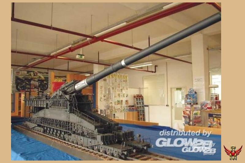 Glow2B 1/35 German Dora Railway Gun Limited Edition.