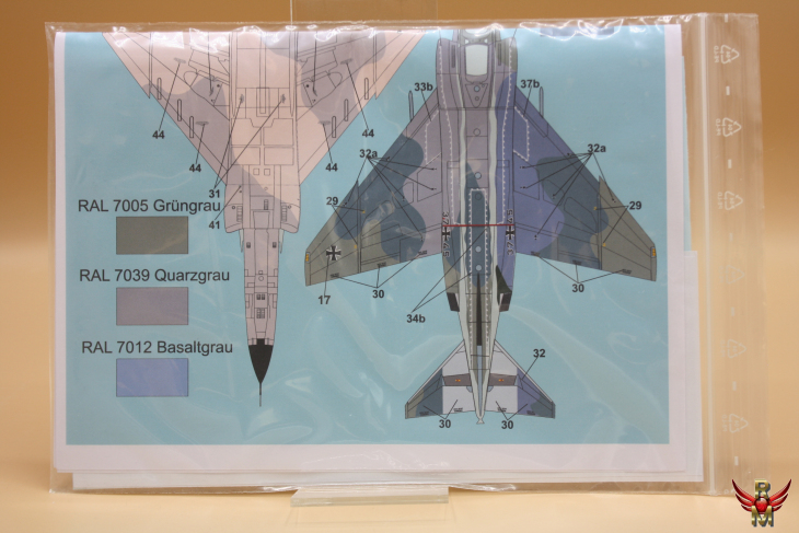 HaHen 1/48 German Phantom II F 4F Norm 81B