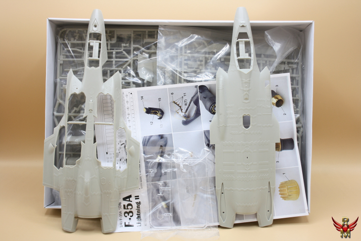 Kitty Hawk 1/48 F-35A Lightning II