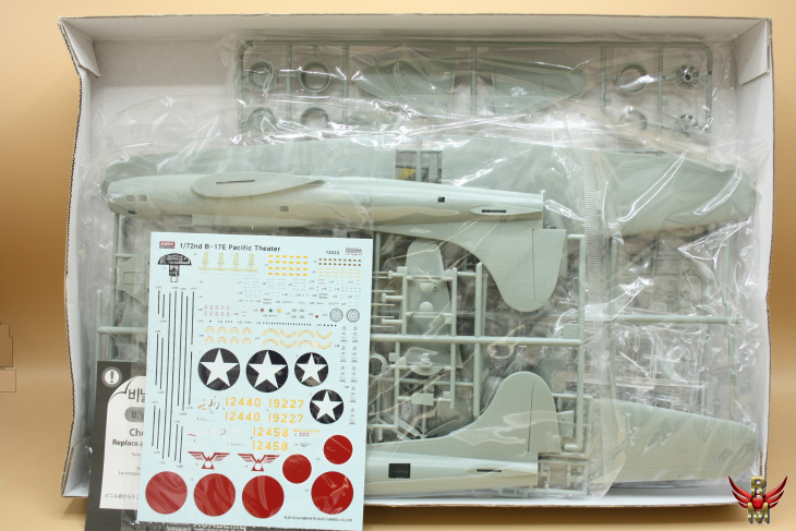 Academy 1/72 USAAF B-17E Pacific Theater Special Edition