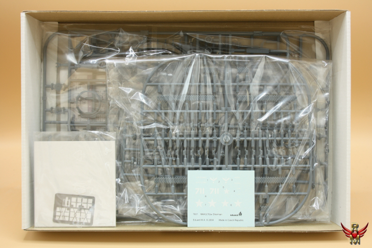 Eduard 1/72 US M4A3 76W Sherman