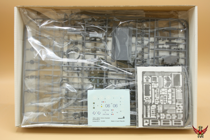 Eduard 1/72 US M4A3 105mm Sherman ProfiPack