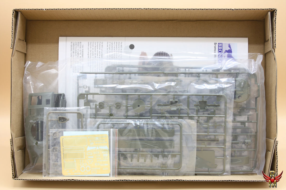 Bronco Models 1/35 US M22 Locust Airborne Tank T9E1