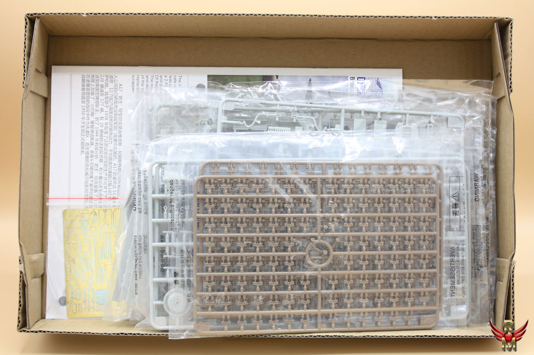 Bronco Models 1/35 A17 Vickers Tetrarch Mk I / Mk I CS Light Tank
