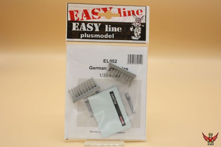 Plus Model 1/35 German Grenades Easy Line