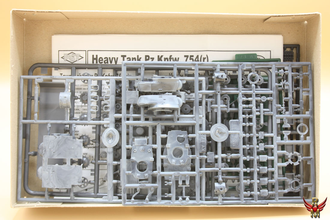 PST Model 1/72 Pz Kpfw 754r Heavy Tank