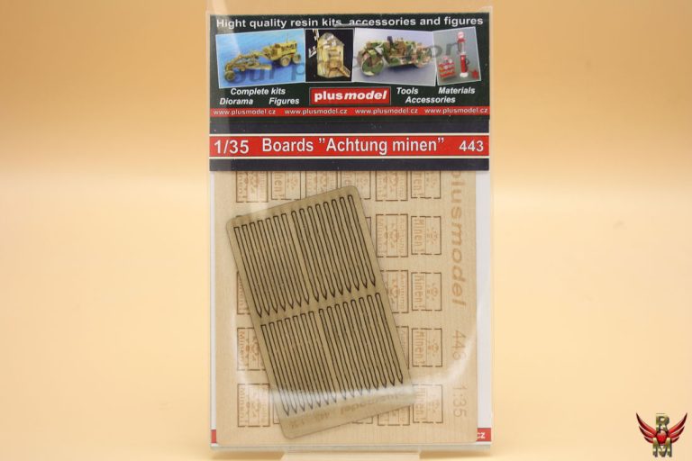 Plus Model 1/35 Achtung Minen