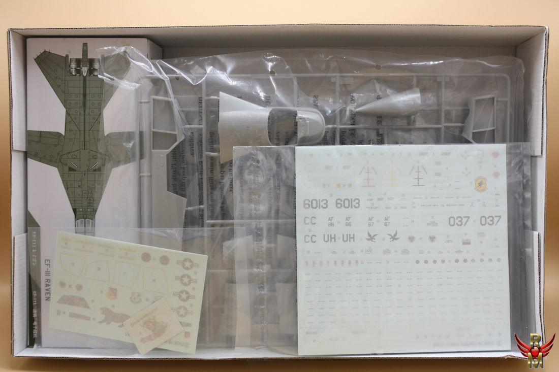 HobbyBoss 1/48 EF-111 Raven