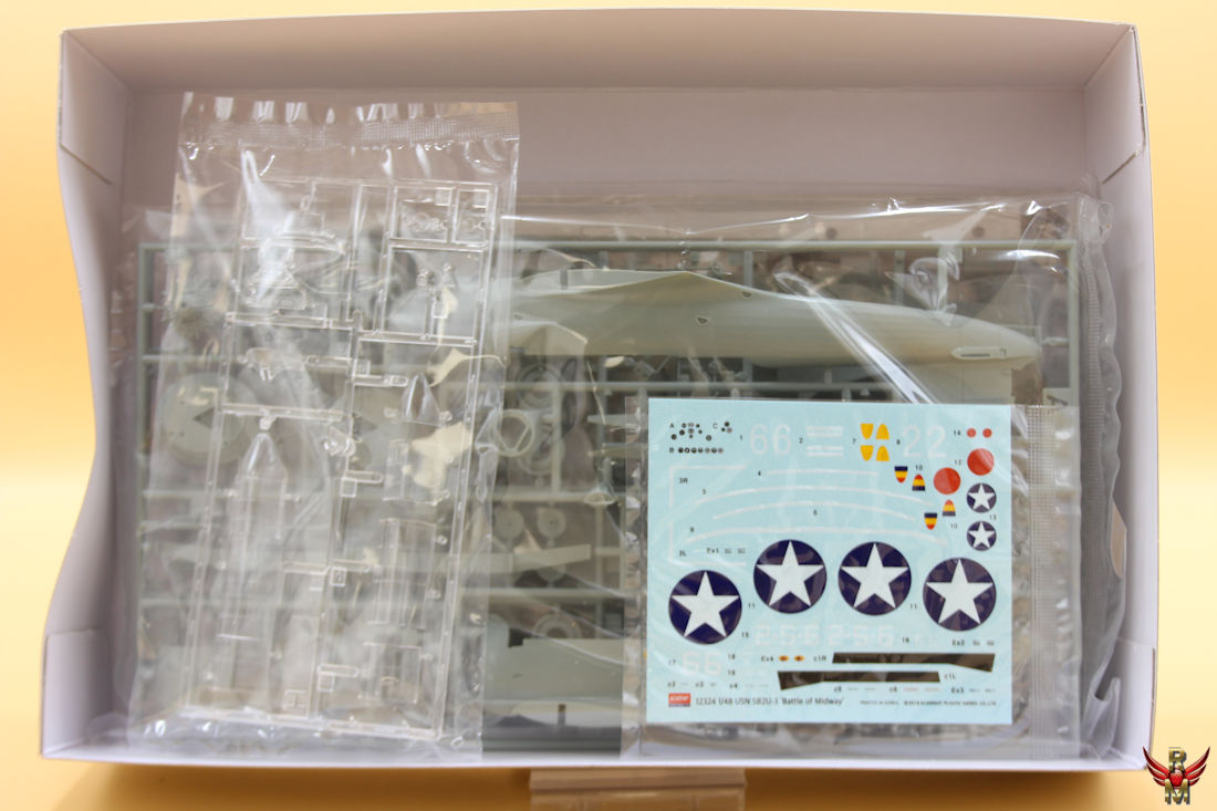 Academy 1/48 USN SB2U-3 Battle of Midway