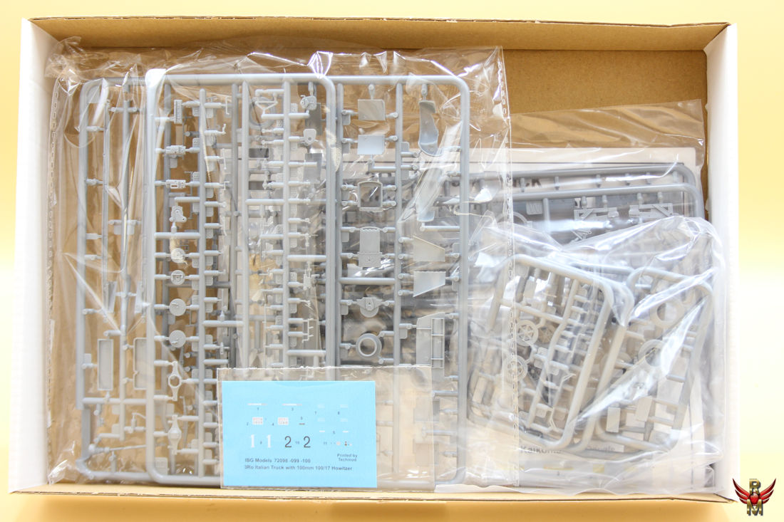 IBG Models 1/72 Italian 3Ro Truck with 100mm Howitzer 100/17