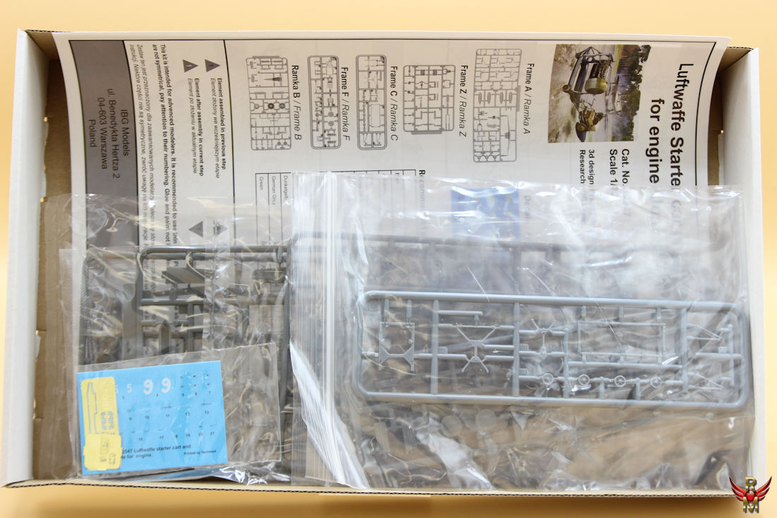 IBG Models 1/72 Luftwaffe Starter car and Transport Crate for engine