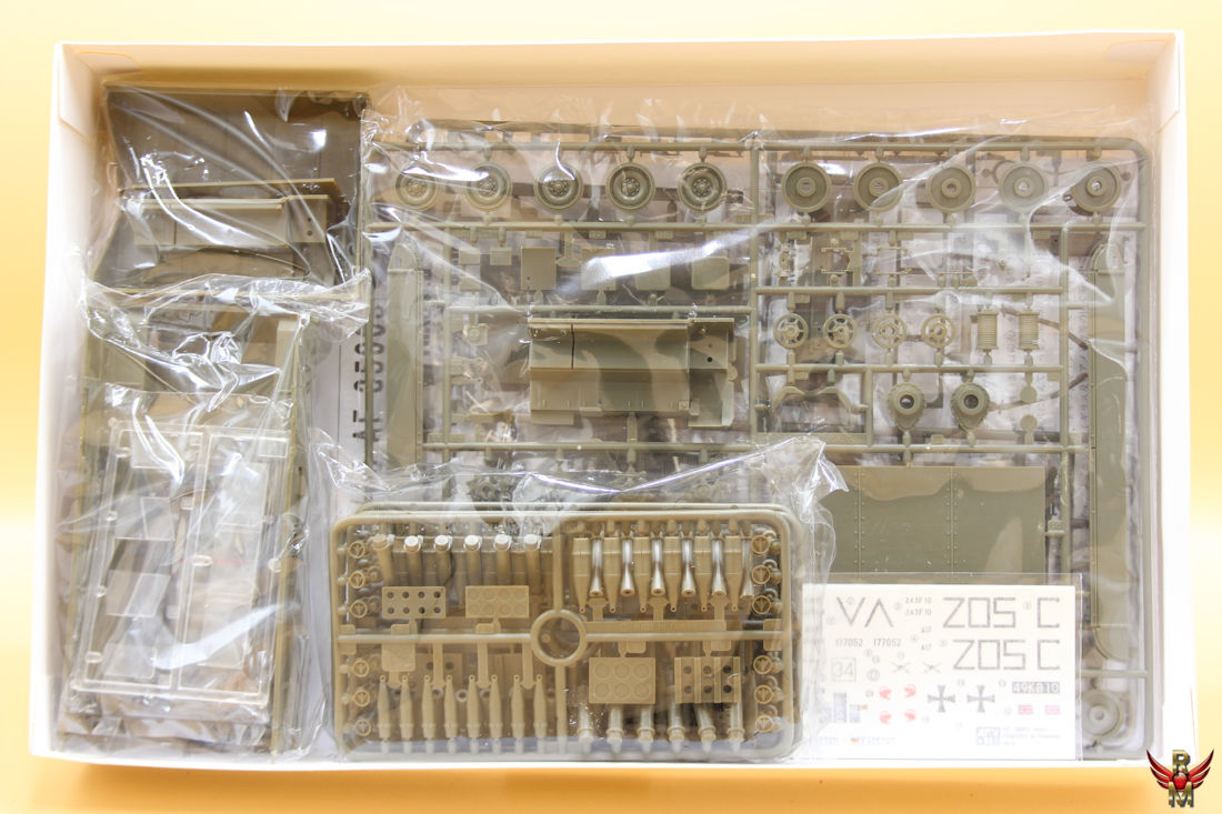 AFV Club 1/35 M548A1 Tracked Cargo Carrier
