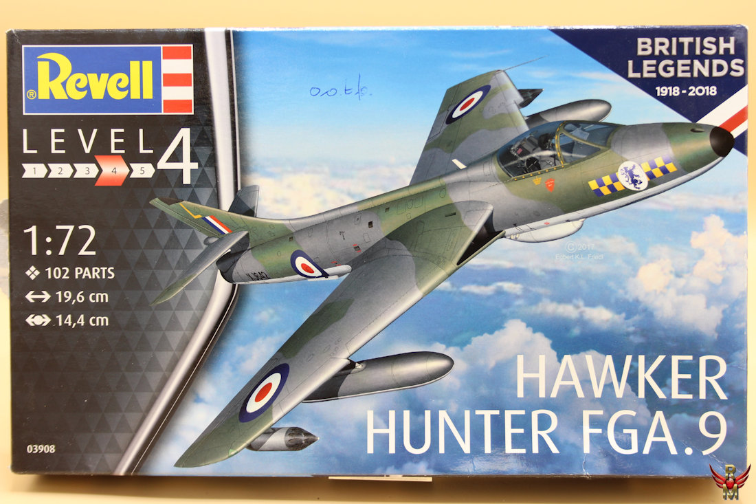 Revell 1/72 Hawker Hunter FGA 9