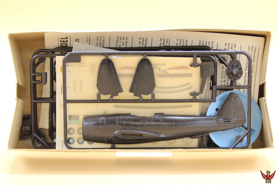 FROG 1/72 Thunderbolt P-47D Fighter-bomber